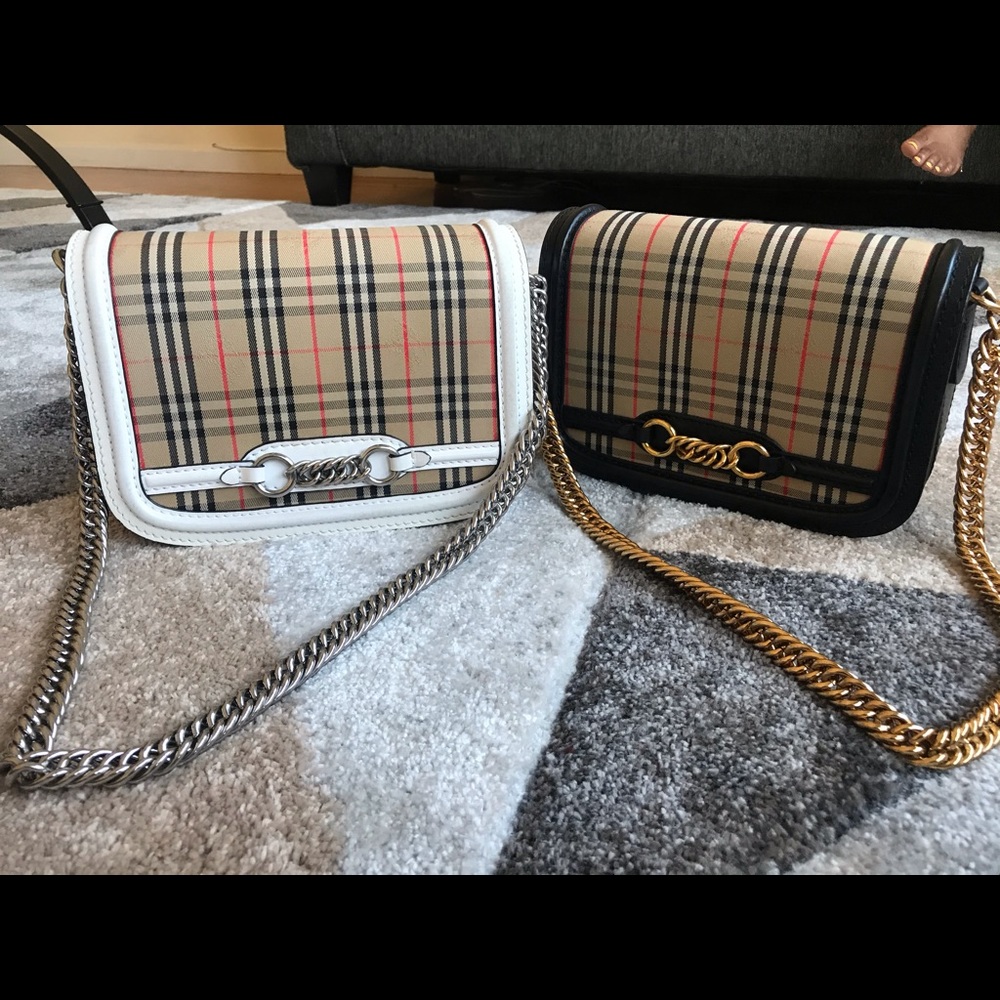 Authentic Burberry Link Shoulder Bag - Picture 10 of 16